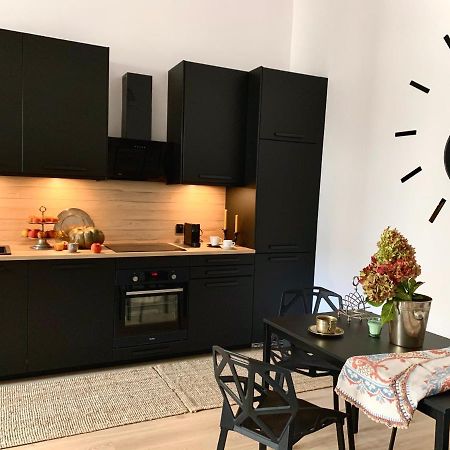Black Velvet Apartment Красков Екстериор снимка